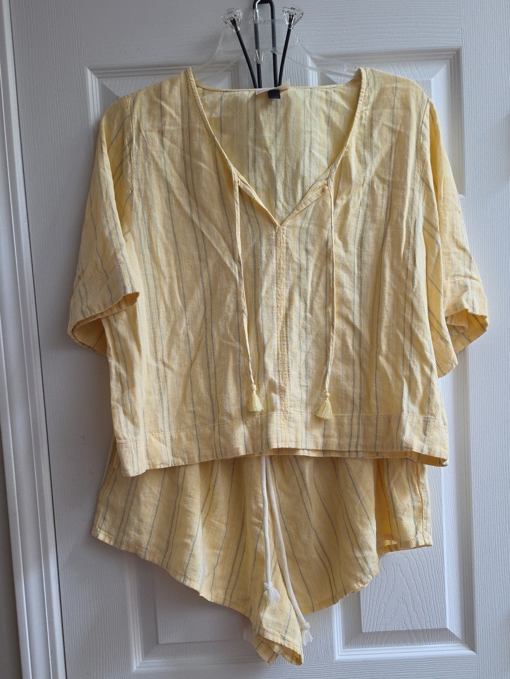 Universal Thread Yellow Striped Lounge Short Set Top - L, Bottom - XL